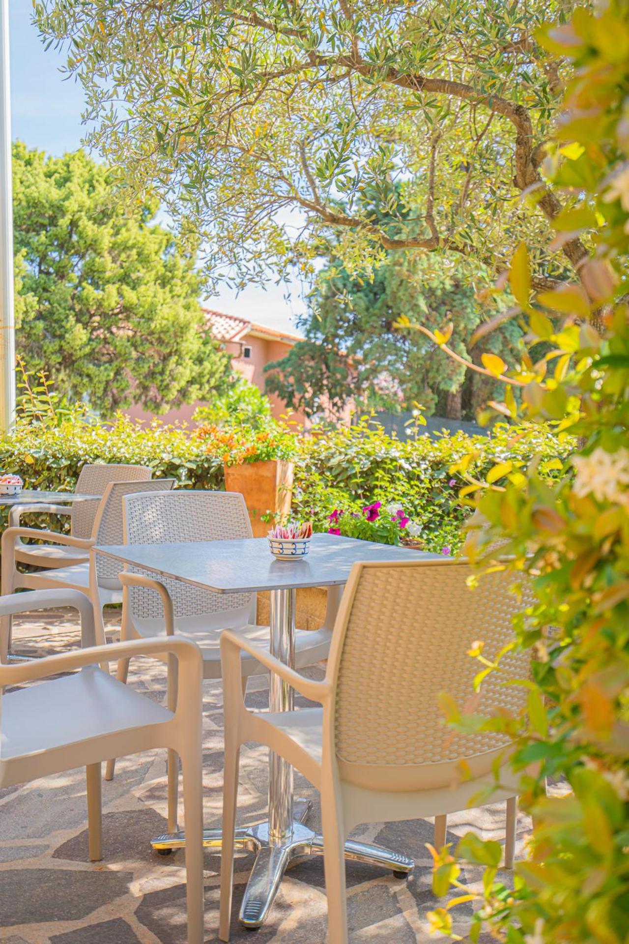 Hotel Lu Pitrali San Teodoro  Exteriér fotografie