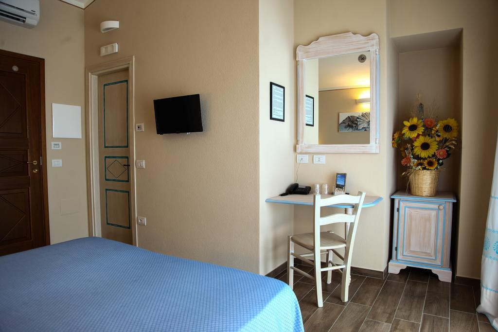 Hotel Lu Pitrali San Teodoro  Exteriér fotografie